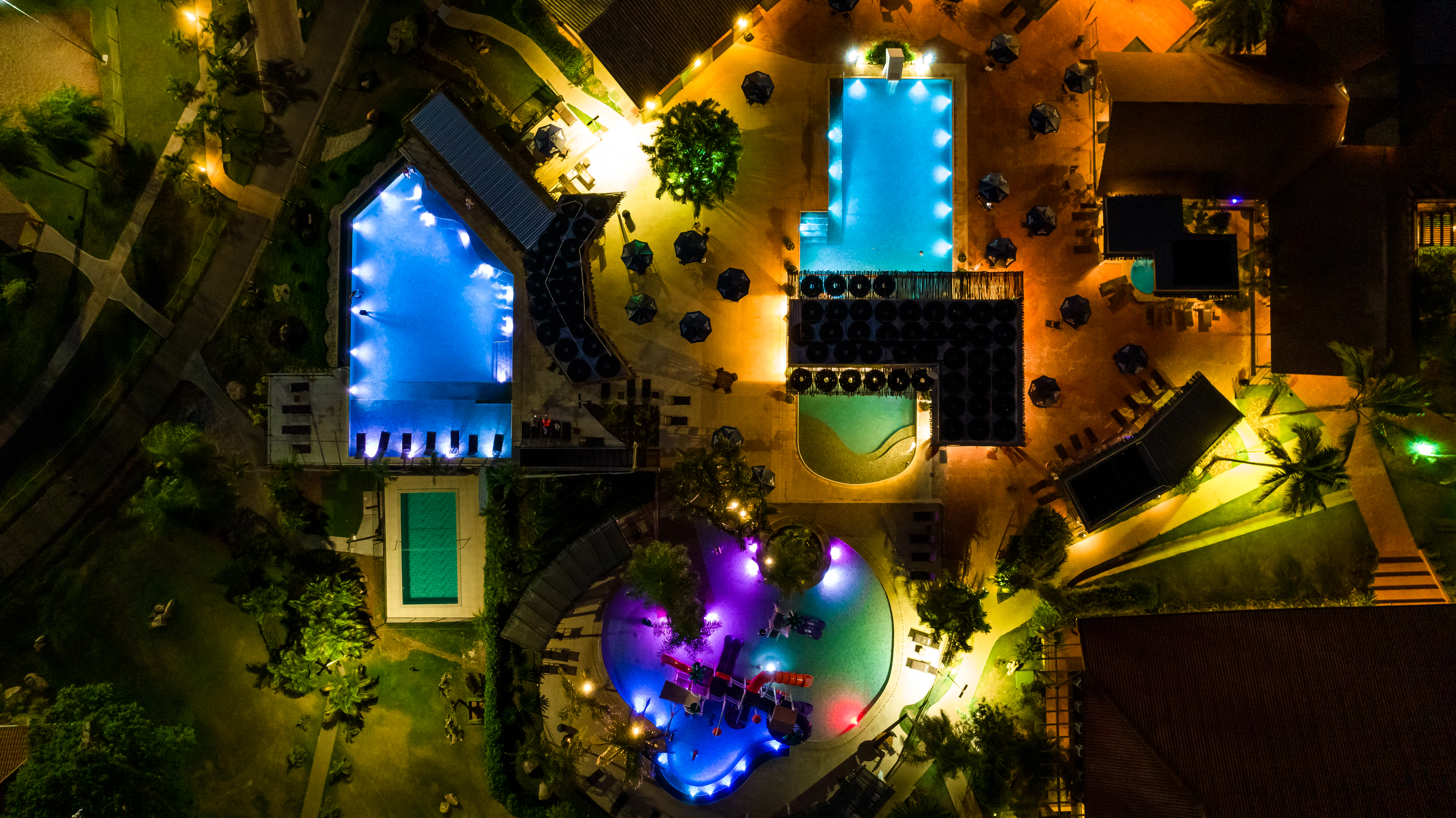Ambiente Noturno do Resort